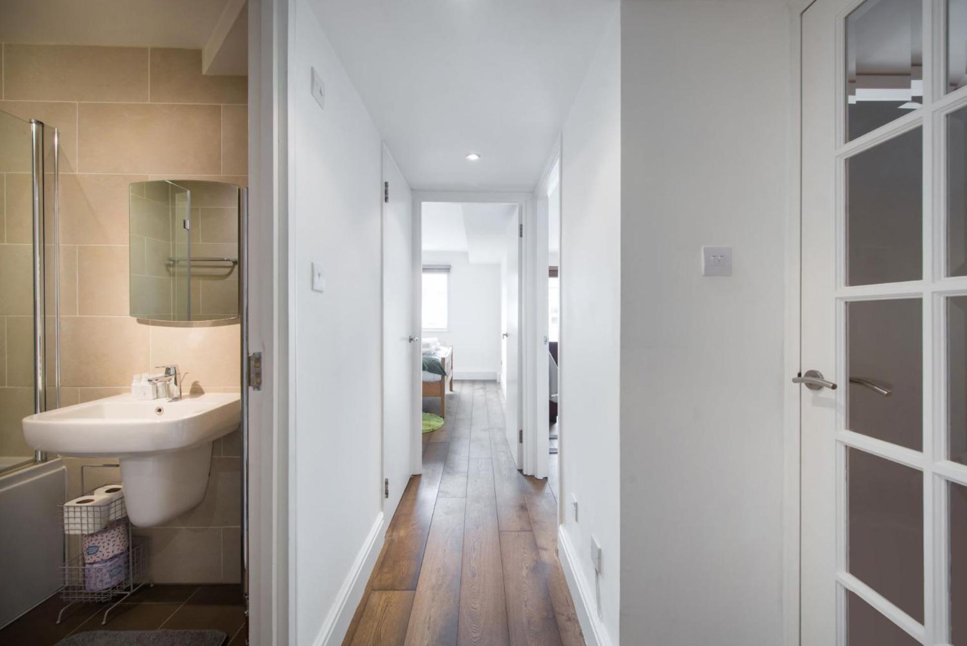 Views For Days - Fitzrovia - By Frankie Says Apartment London Exterior photo