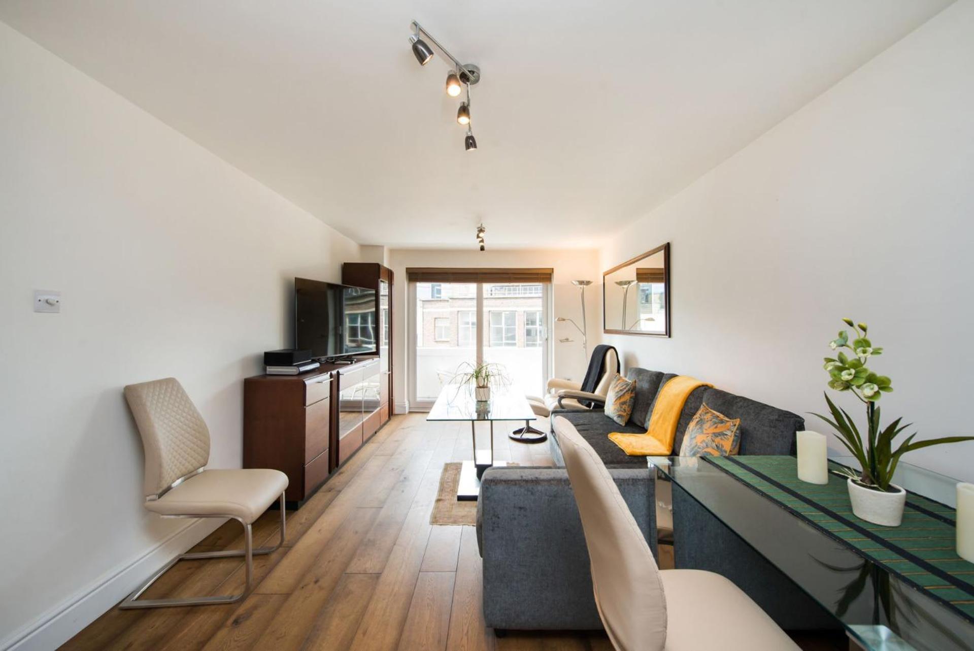 Views For Days - Fitzrovia - By Frankie Says Apartment London Exterior photo